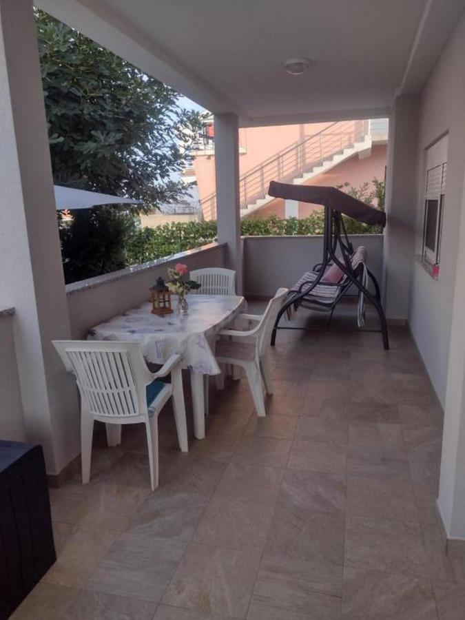 Franica Apartment *