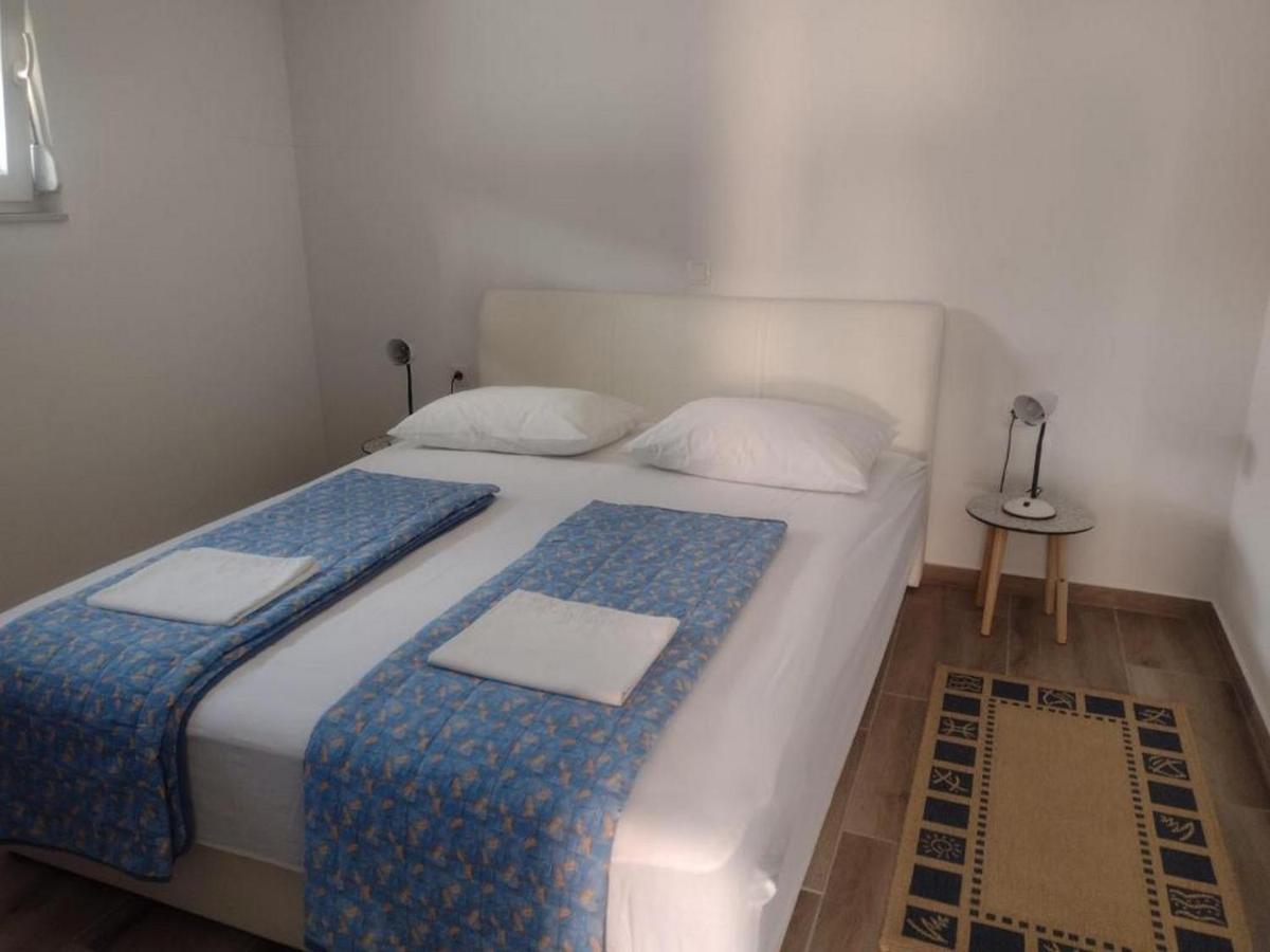 Apartment Franica *