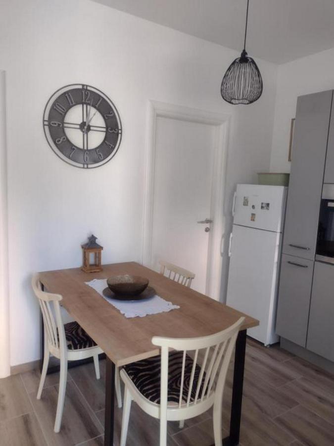 Franica Apartment *
